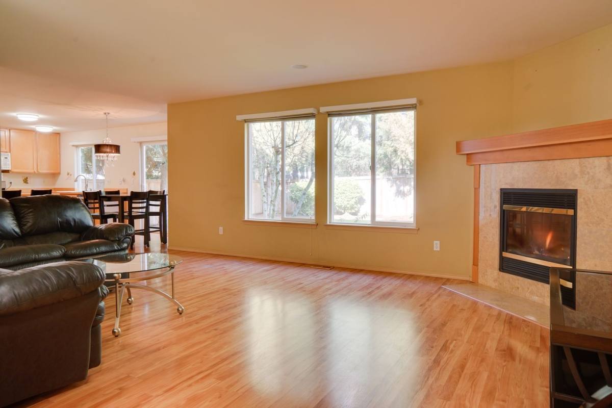 26230 235th Ave SE, Maple Valley, WA 98038 - House for Rent - Image 8