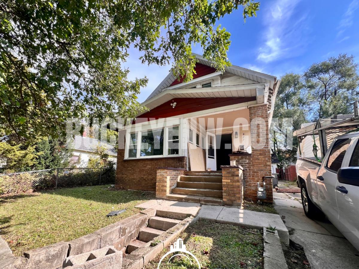 House for rent at 427 Walden Ave, Toledo, OH 43605