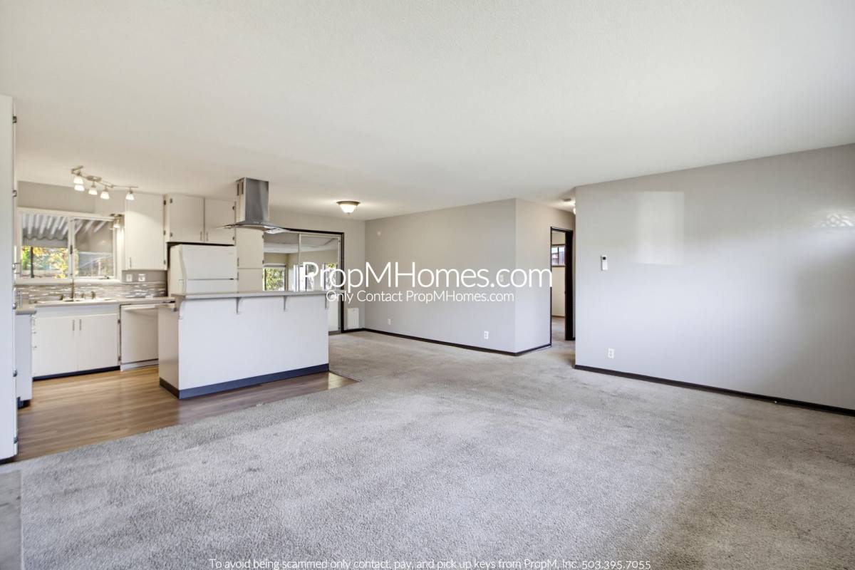5521 SE 57th Ave, Portland, OR 97206 - Apartment for Rent - Image 8