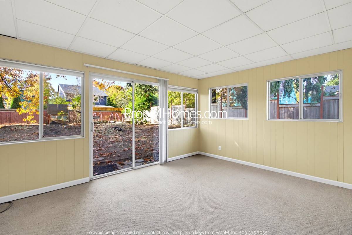 5521 SE 57th Ave, Portland, OR 97206 - Apartment for Rent - Image 10