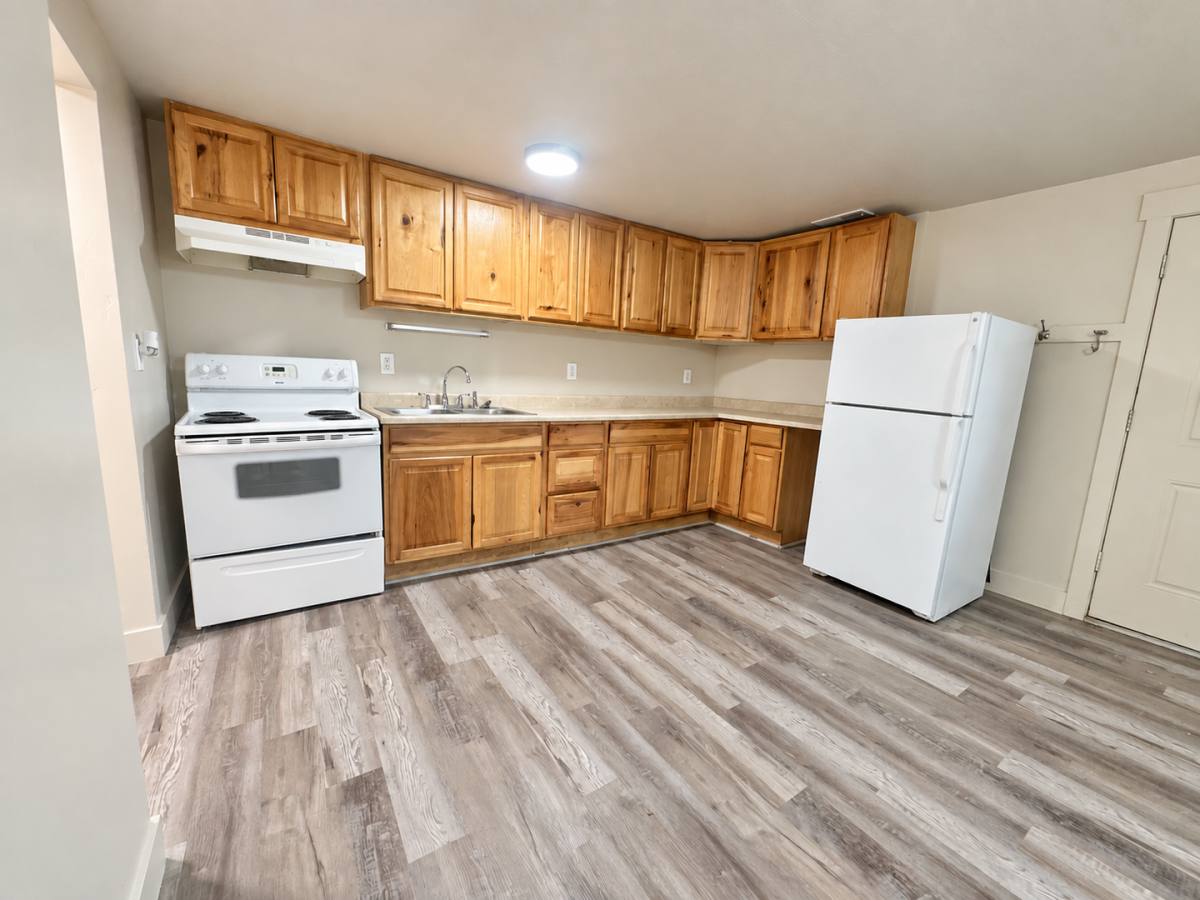 951 N Redwood Rd #15, Salt Lake City, UT 84116 - Apartment for Rent - Image 3