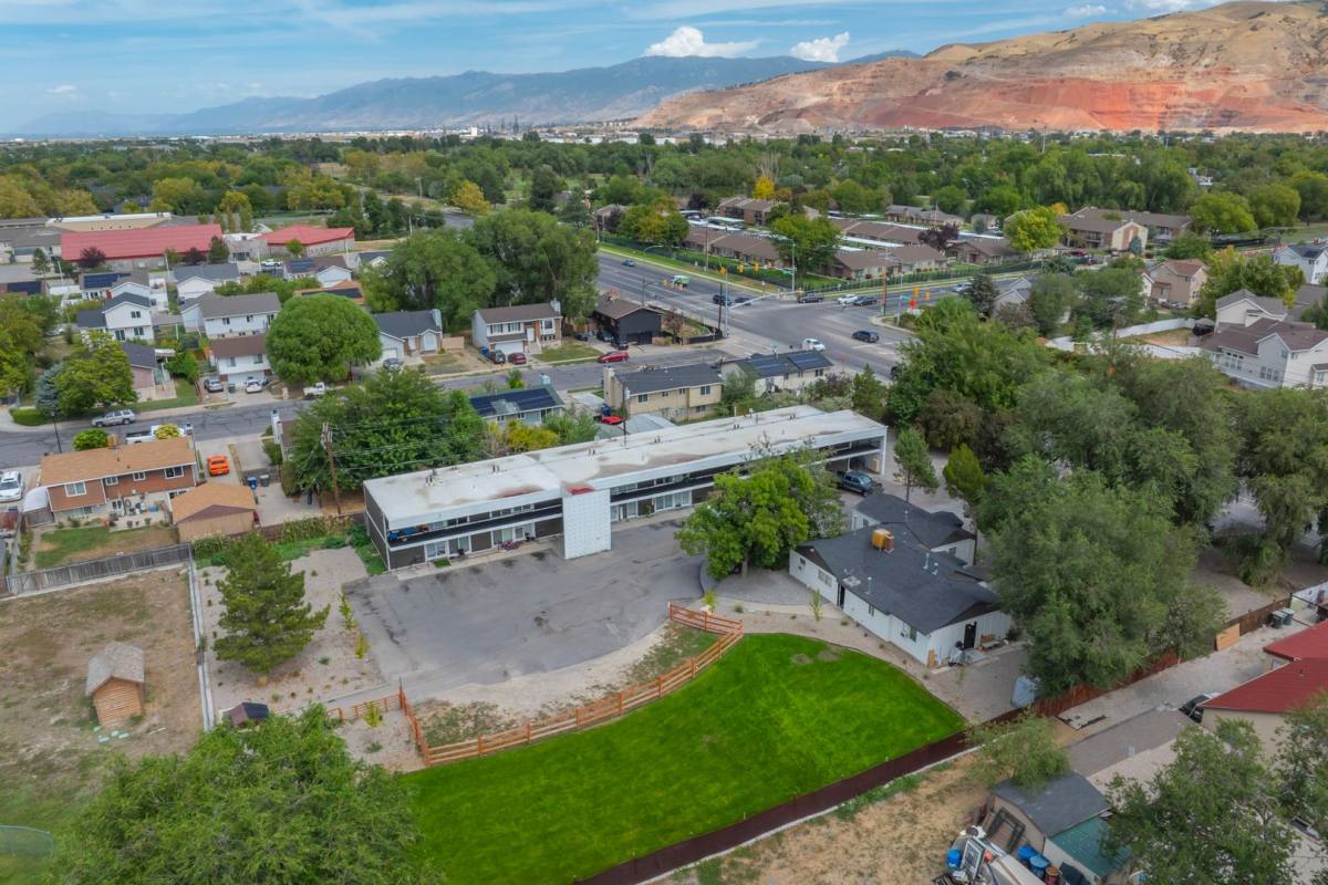 951 N Redwood Rd #15, Salt Lake City, UT 84116 - Apartment for Rent - Image 8