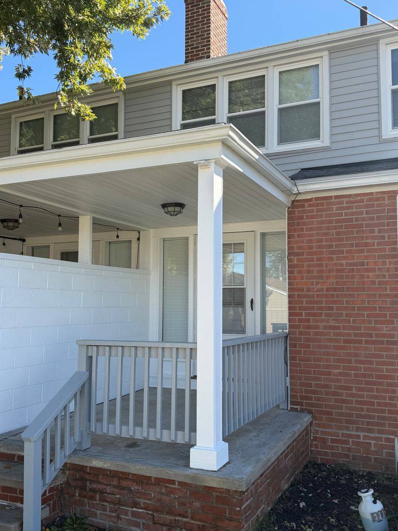 7388 Pearl Rd, Cleveland, OH 44130 - Townhouse for Rent - Image 2