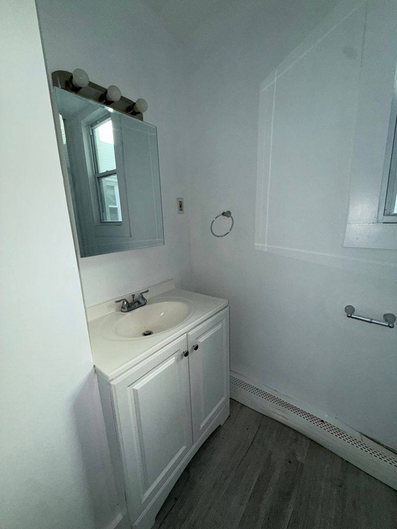 651-657 Maple St, Bridgeport, CT 06608 - Apartment for Rent - Image 10