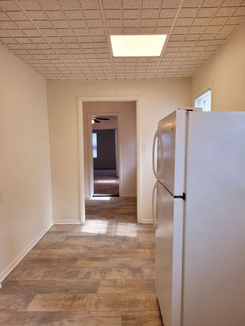 42 S Penn St, Shippensburg, PA 17257 - Apartment for Rent - Image 3