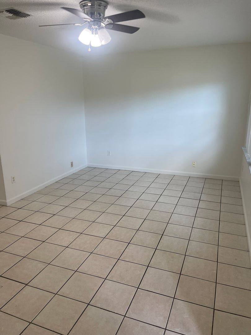 1003 Maple Ave, Sanford, FL 32771 - House for Rent - Image 3
