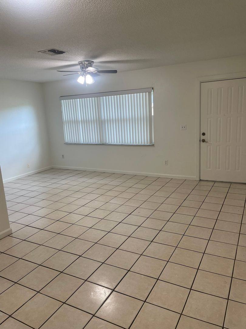 1003 Maple Ave, Sanford, FL 32771 - House for Rent - Image 4