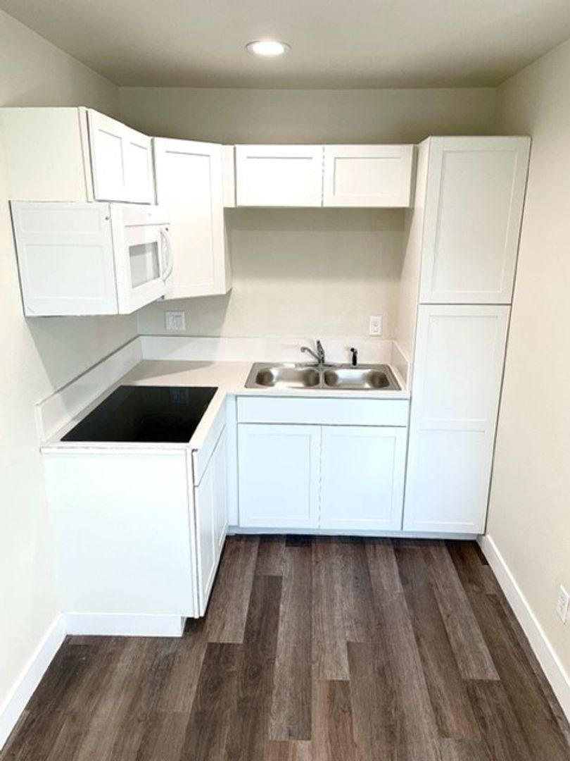 500 W Jefferson Ave, Las Vegas, NV 89106 - Apartment for Rent - Image 4