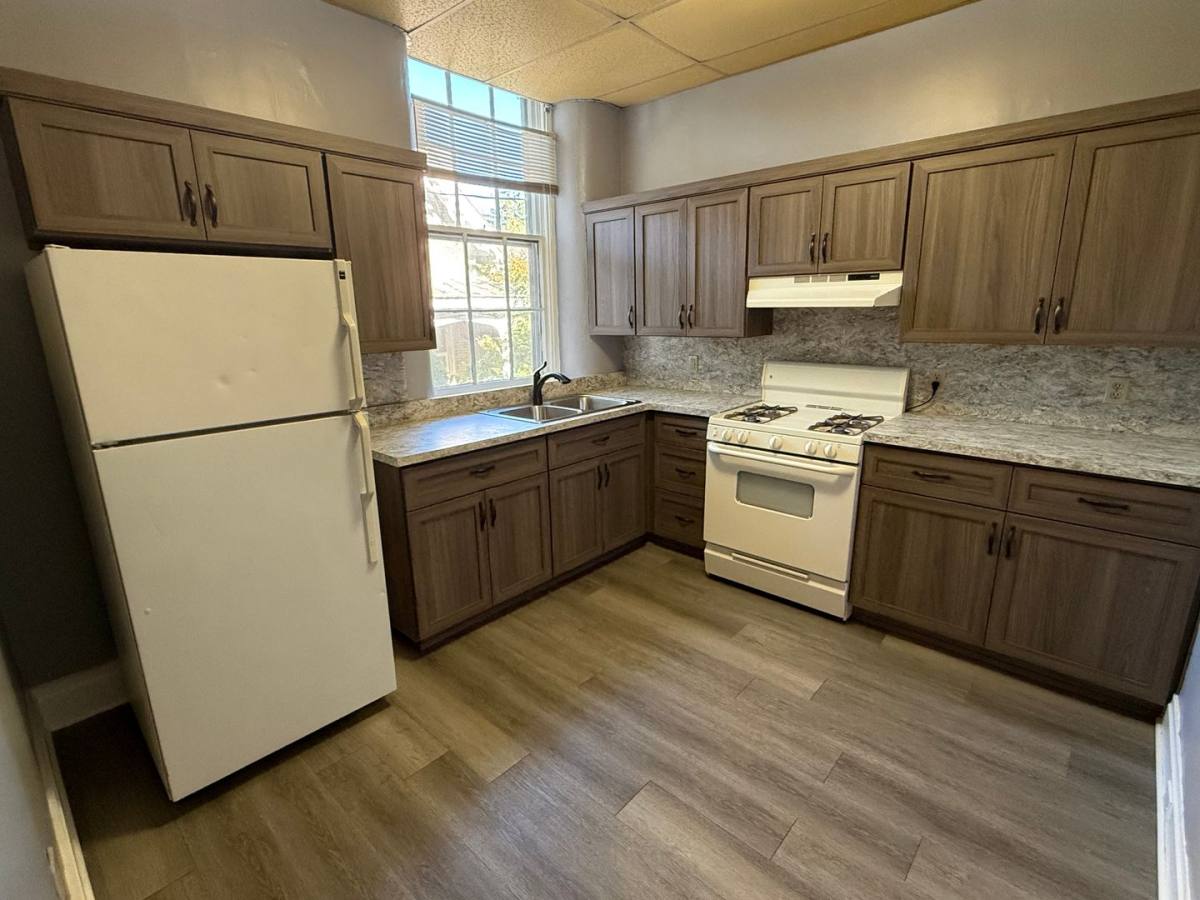 175 E High St, Carlisle, PA 17013 - Apartment for Rent