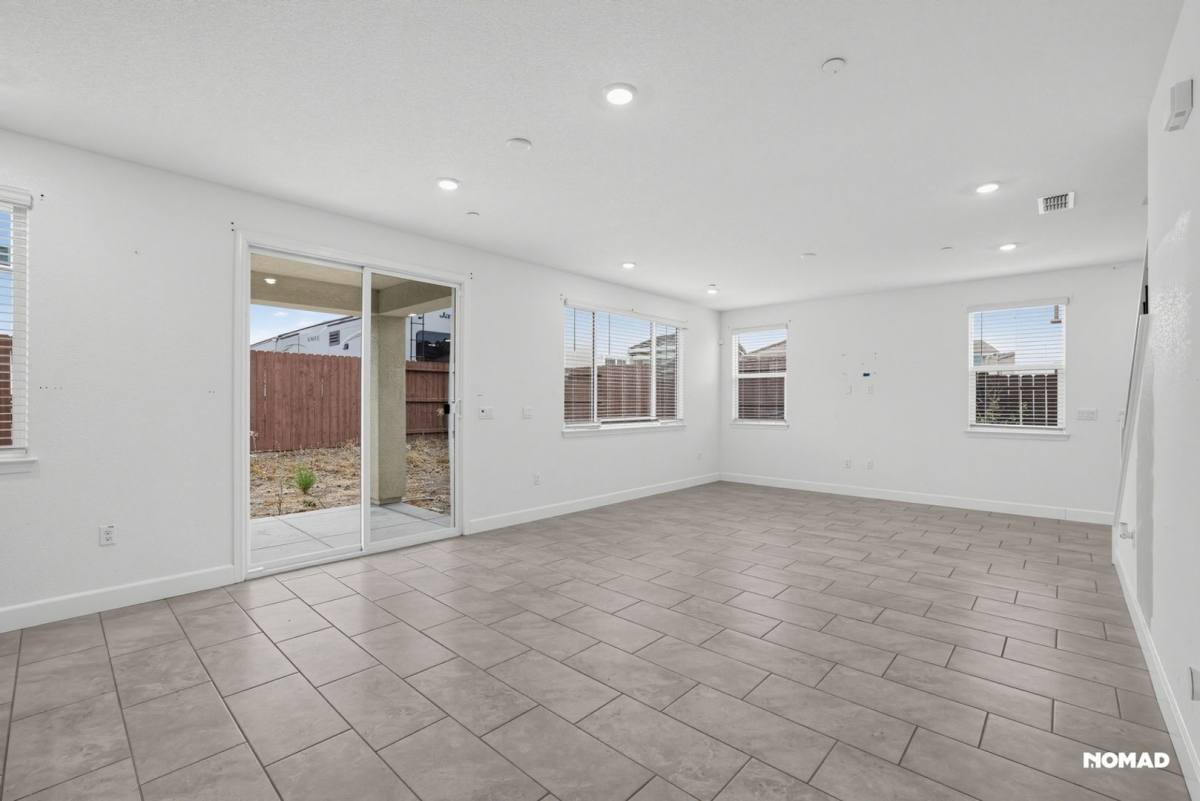 2064 Beartooth Way, Roseville, CA 95747 - House for Rent - Image 4