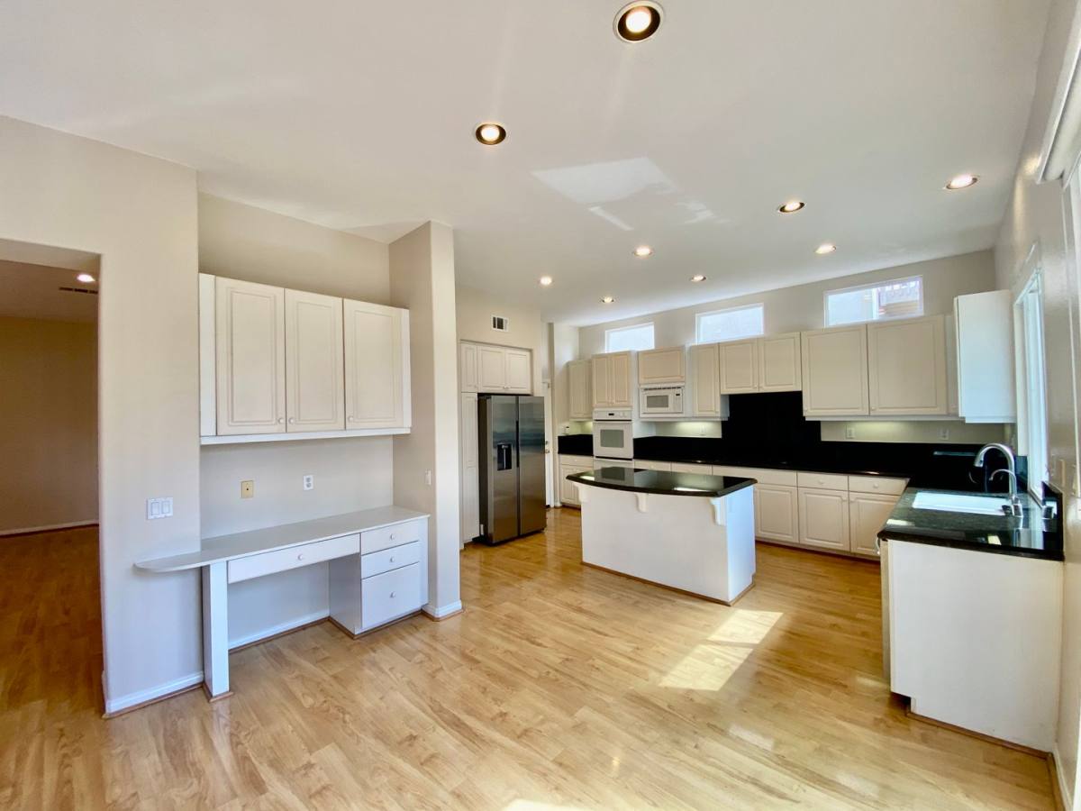 11042 Corte Mar De Delfinas, San Diego, CA 92130 - House for Rent - Image 6