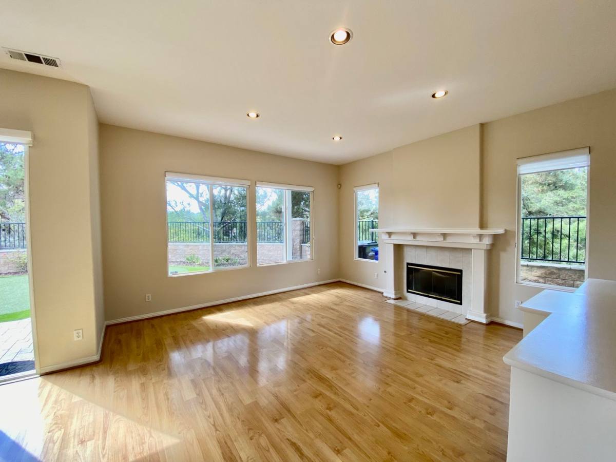 11042 Corte Mar De Delfinas, San Diego, CA 92130 - House for Rent - Image 4