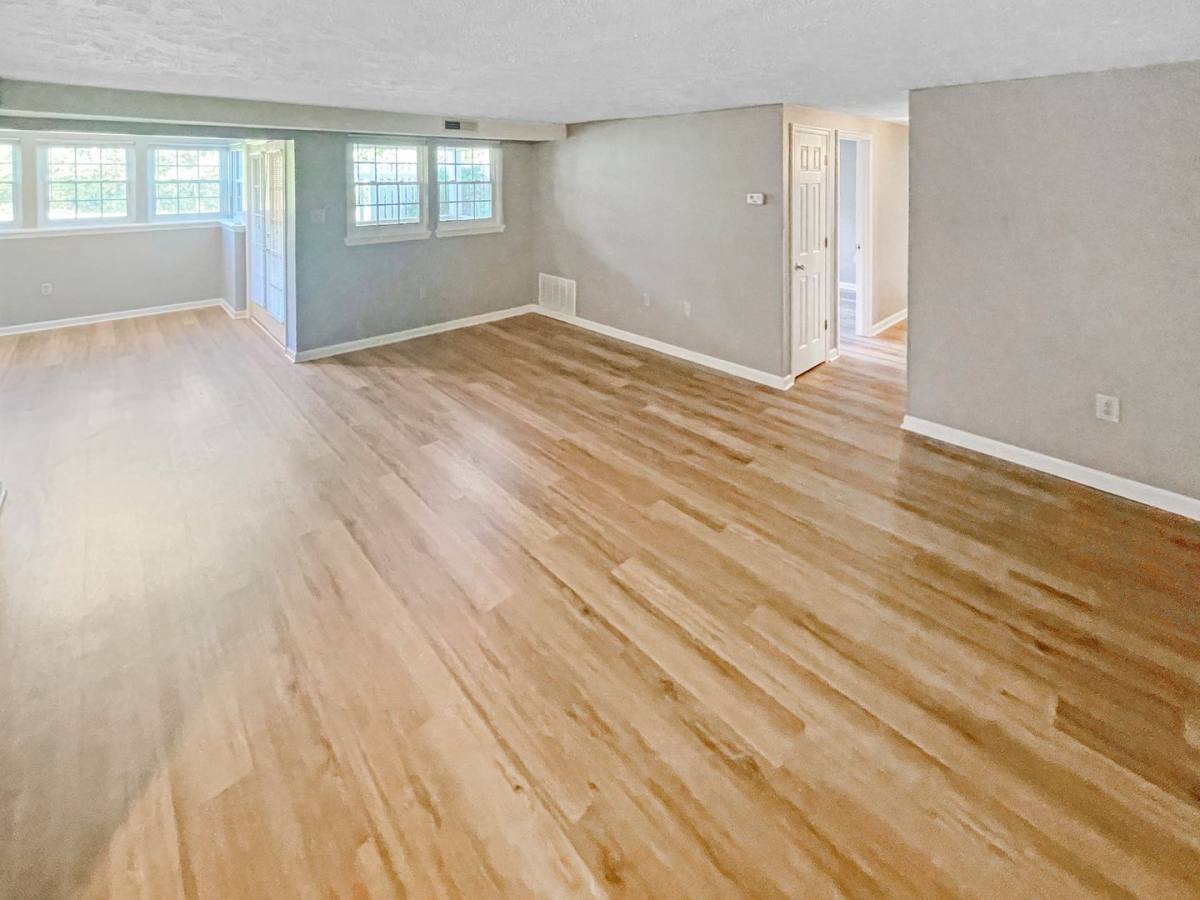 9389 Horse Castle Court #702, Glen Allen, VA 23060 - Condo for Rent - Image 2