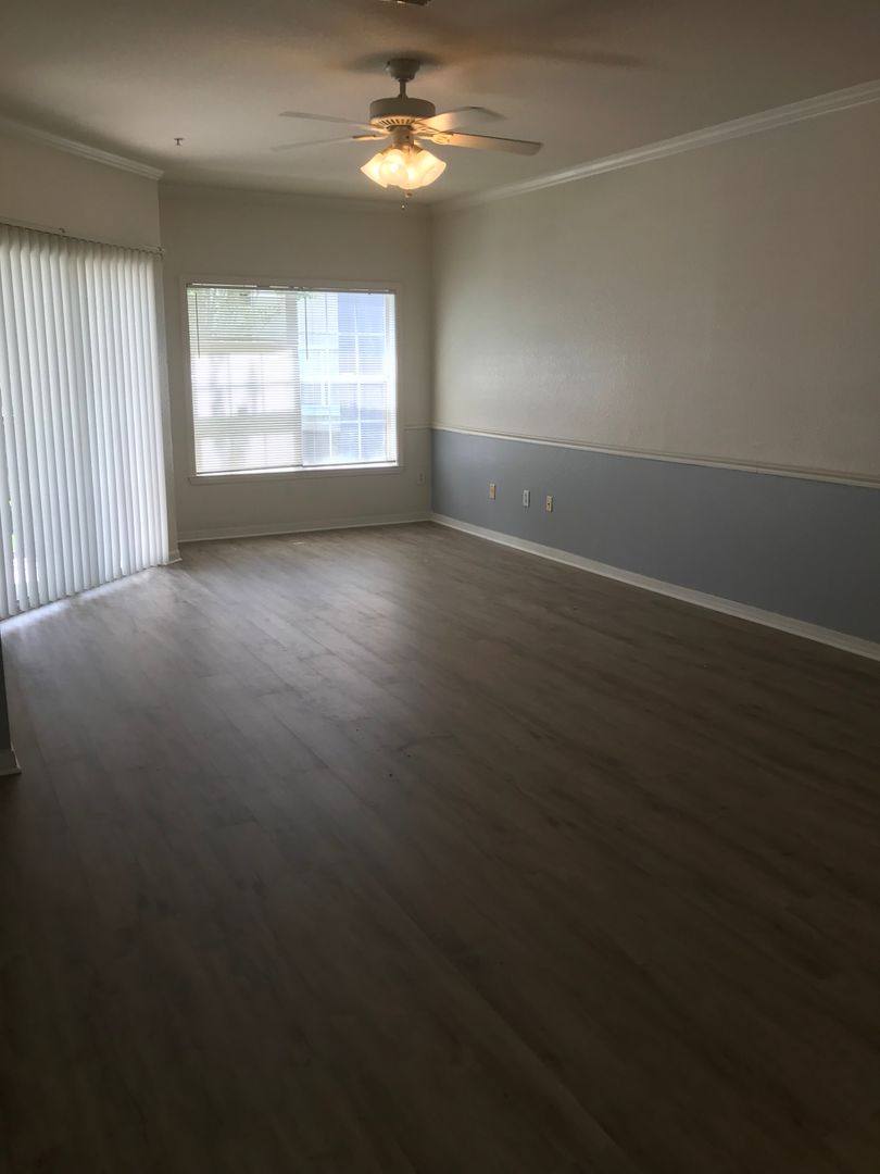 Apartment for rent at 3589 Conroy Rd, Orlando, FL 32839