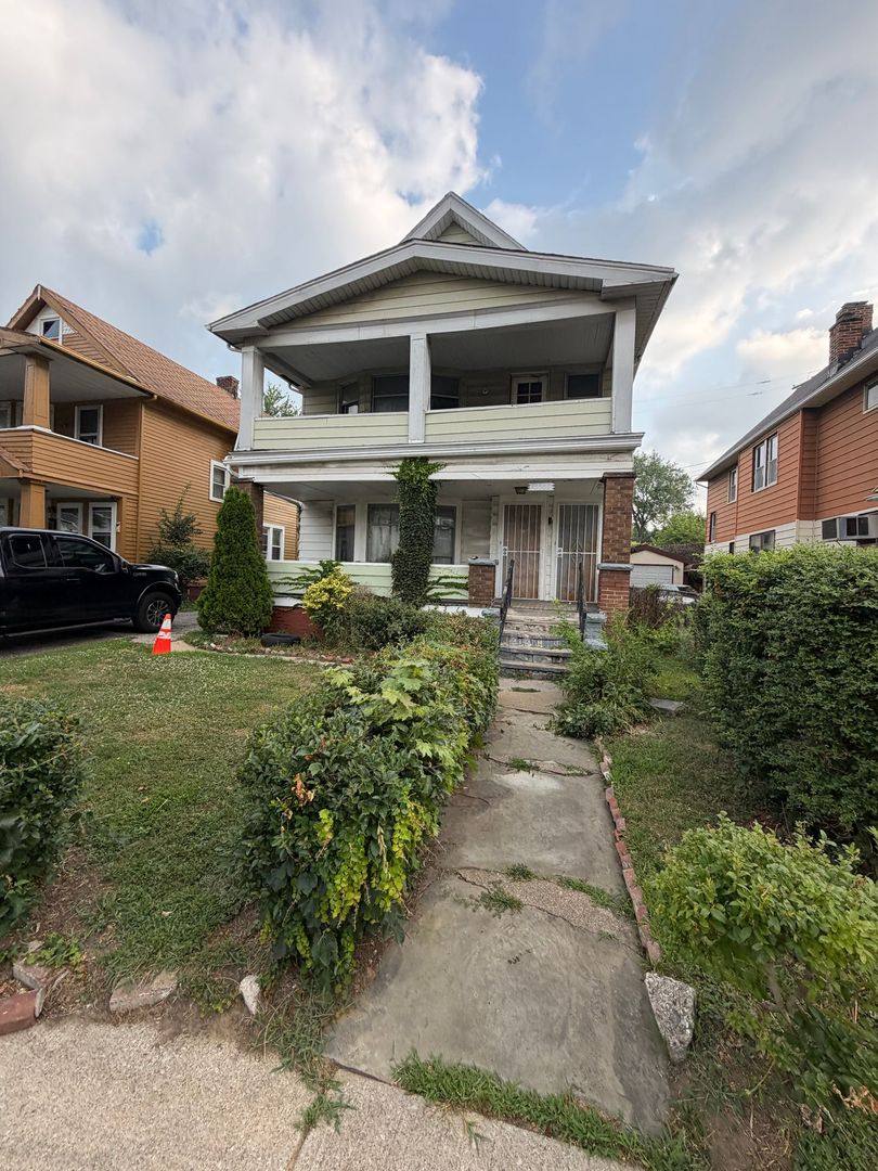 Apartment for rent at 12005 Iowa Ave, Cleveland, OH 44108