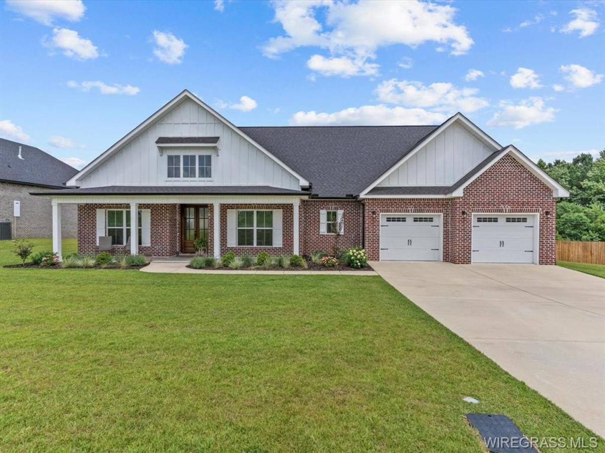 332 Lakes Dr, Enterprise, AL 36330 - House for Rent - Image 1
