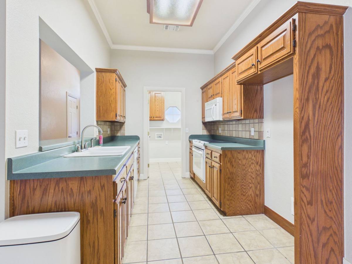 10 Windtree Park, Amarillo, TX 79121 - House for Rent - Image 6