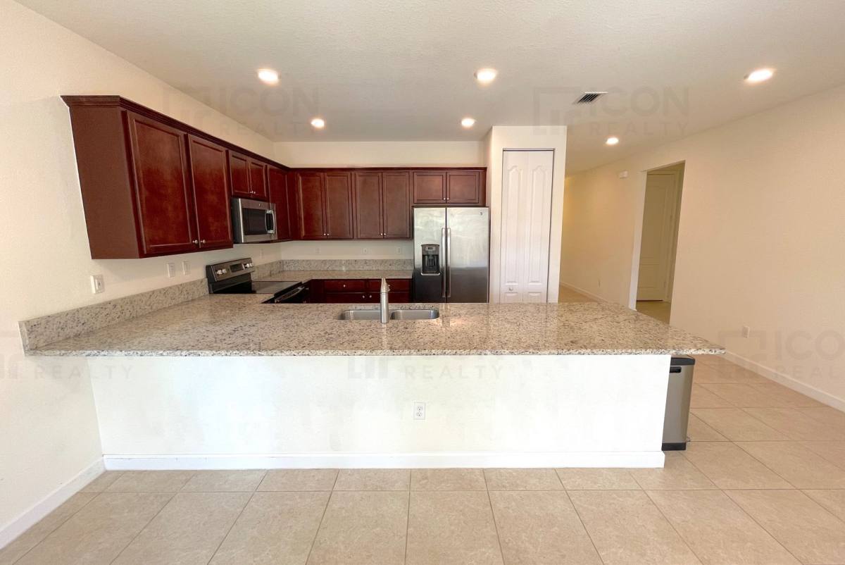 6029 Sandhill Crane Dr, West Palm Beach, FL 33415 - House for Rent - Image 3