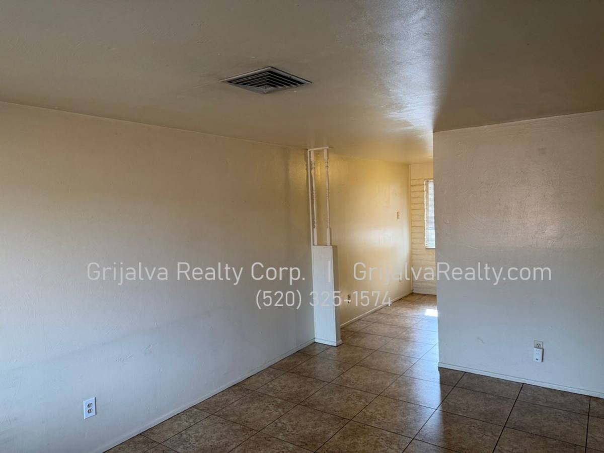3256 E Blacklidge Dr, Tucson, AZ 85716 - Apartment for Rent - Image 4