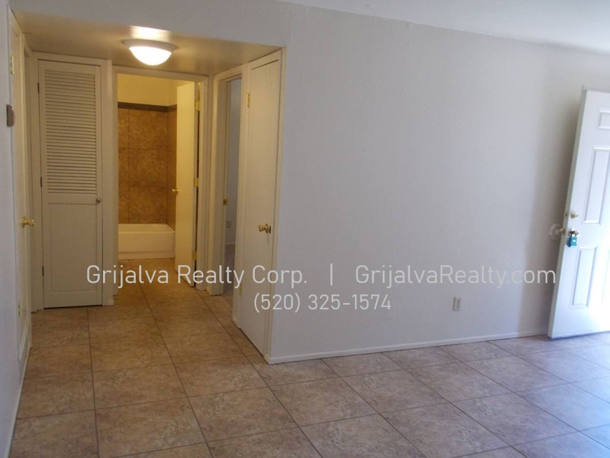 3256 E Blacklidge Dr, Tucson, AZ 85716 - Apartment for Rent - Image 8