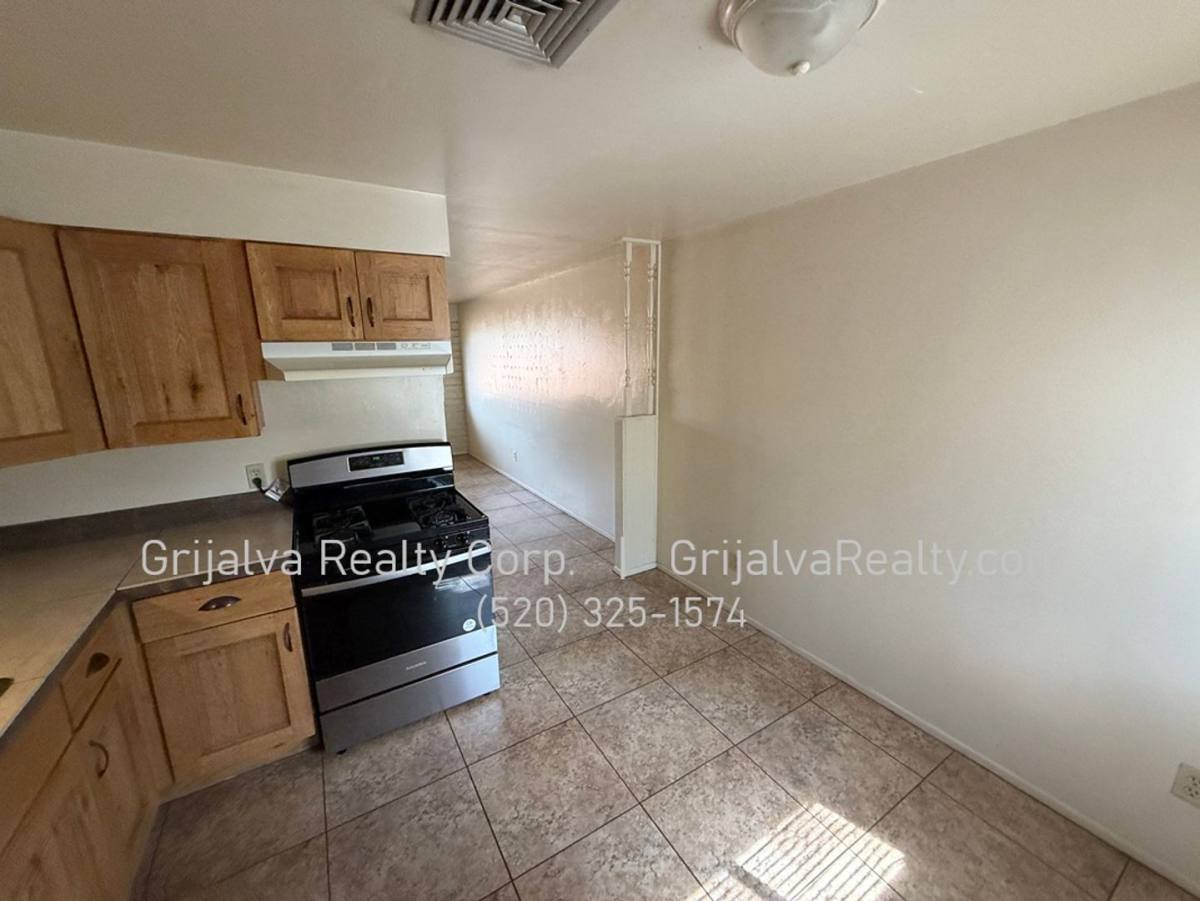 3256 E Blacklidge Dr, Tucson, AZ 85716 - Apartment for Rent - Image 5