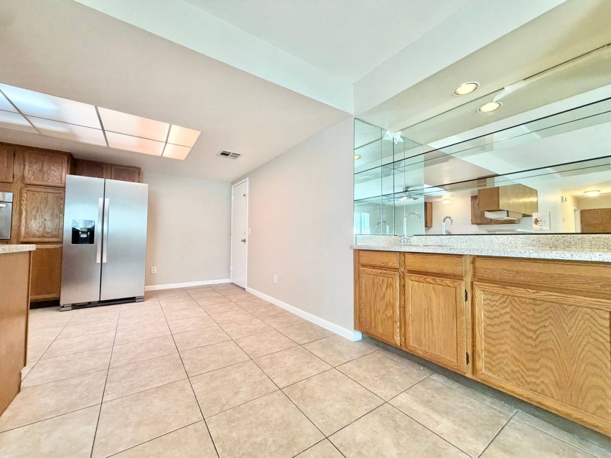 32530 Monte Vista #A, Cathedral City, CA 92234 - Apartment for Rent - Image 5