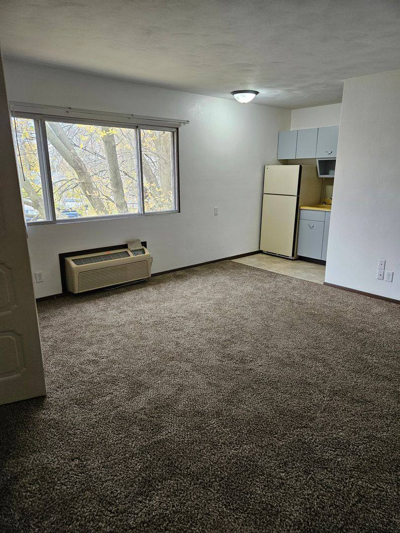 Apartment for rent at Kal's Place, 311 W Kalsched St, Marshfield, WI 54449