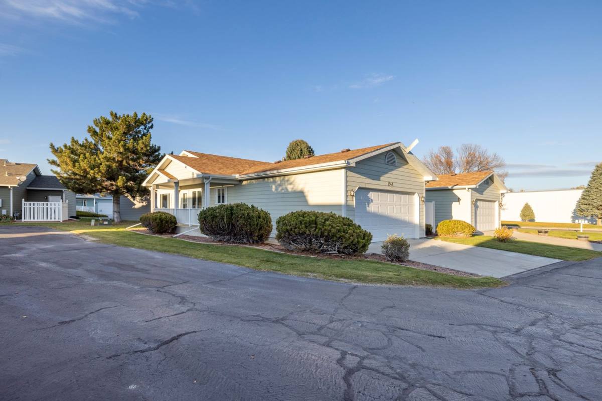 1544 Golden Blvd, Billings, MT 59102 - House for Rent - Image 3