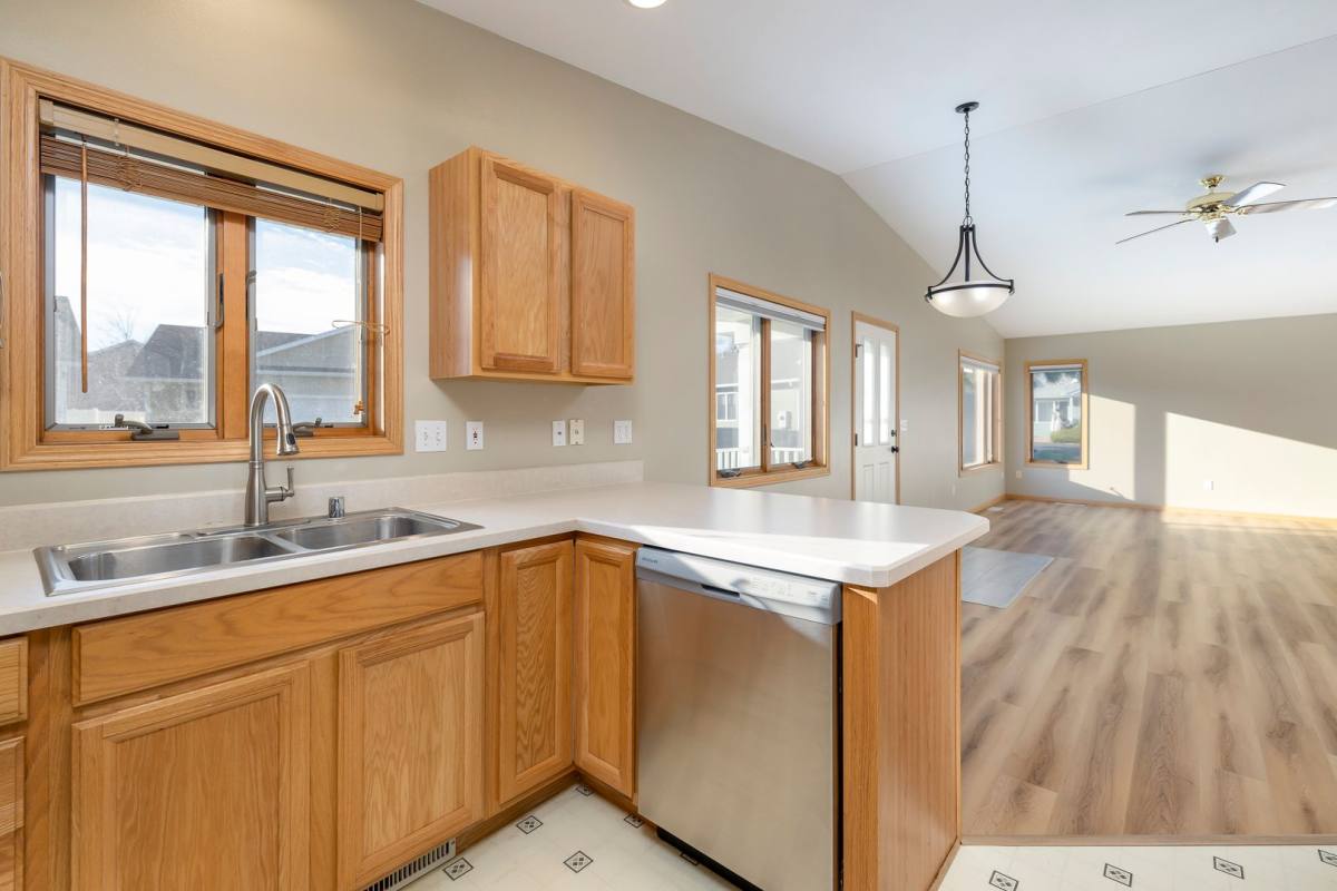 1544 Golden Blvd, Billings, MT 59102 - House for Rent - Image 7