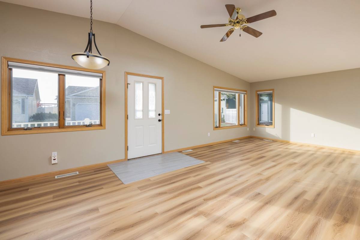 1544 Golden Blvd, Billings, MT 59102 - House for Rent - Image 5