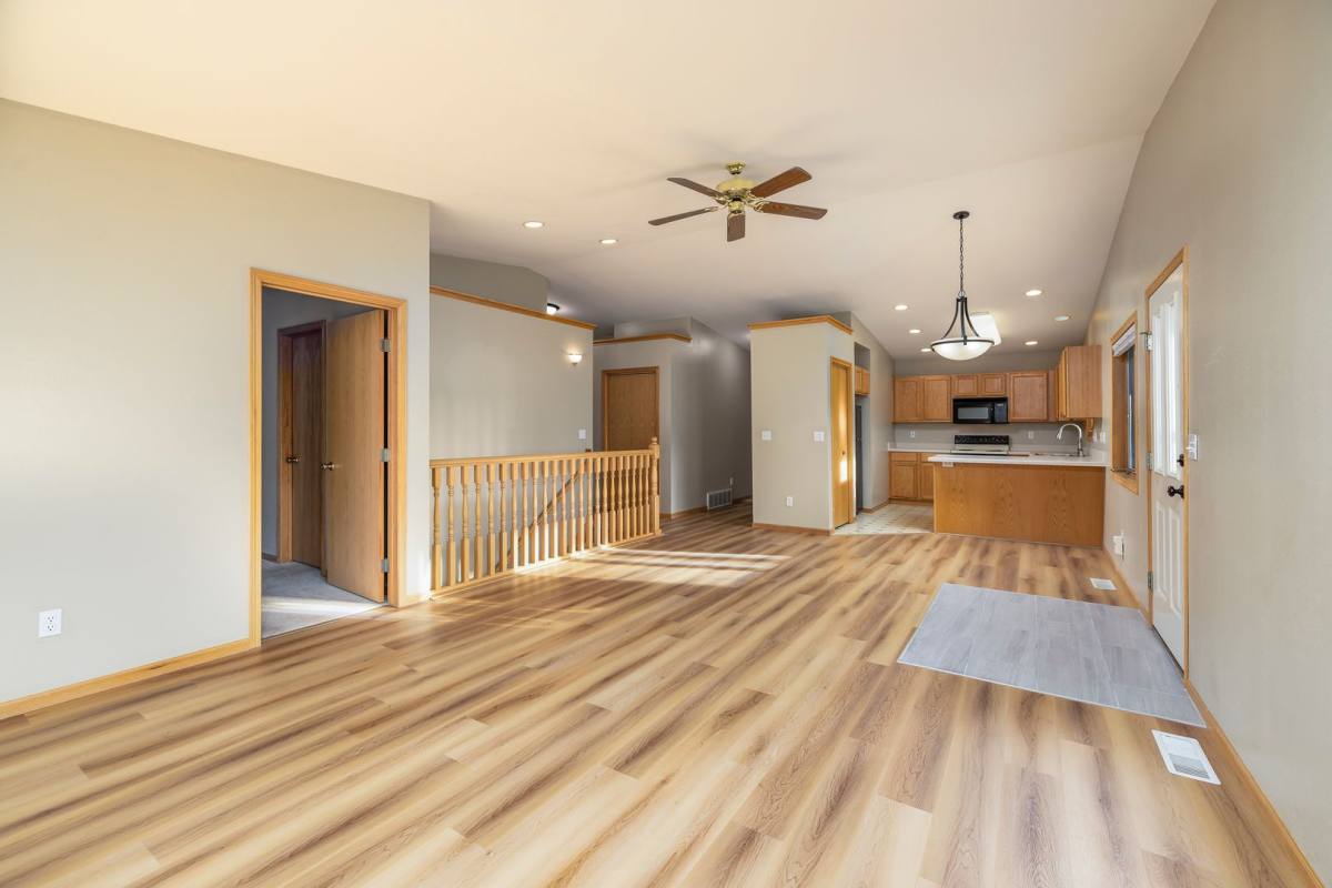 1544 Golden Blvd, Billings, MT 59102 - House for Rent - Image 4