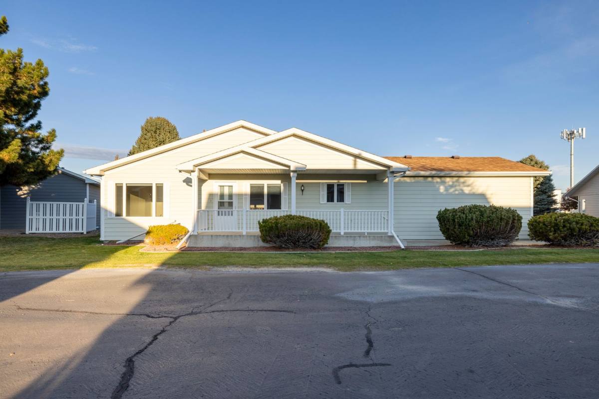 1544 Golden Blvd, Billings, MT 59102 - House for Rent - Image 1
