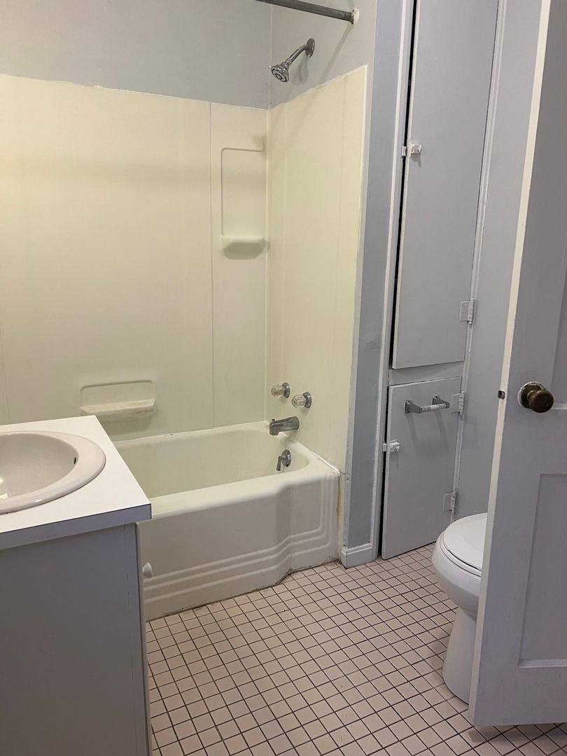 228 S W St, Carlisle, PA 17013 - Apartment for Rent - Image 7
