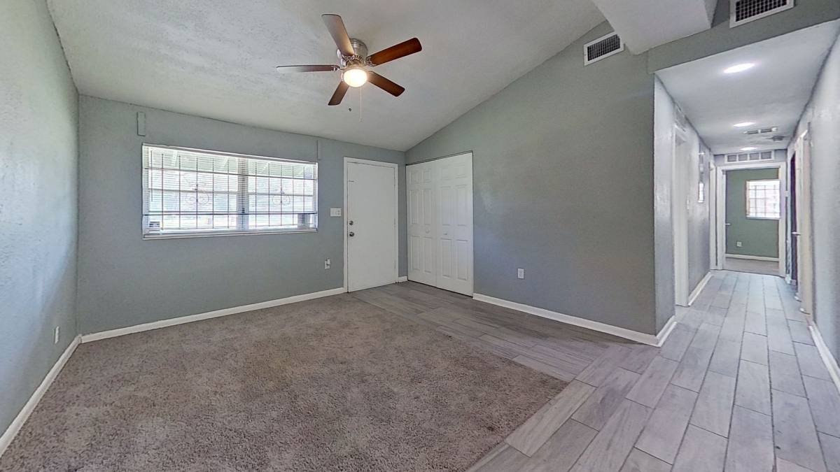 9276 Greenleaf Rd, Jacksonville, FL 32208 - House for Rent - Image 2