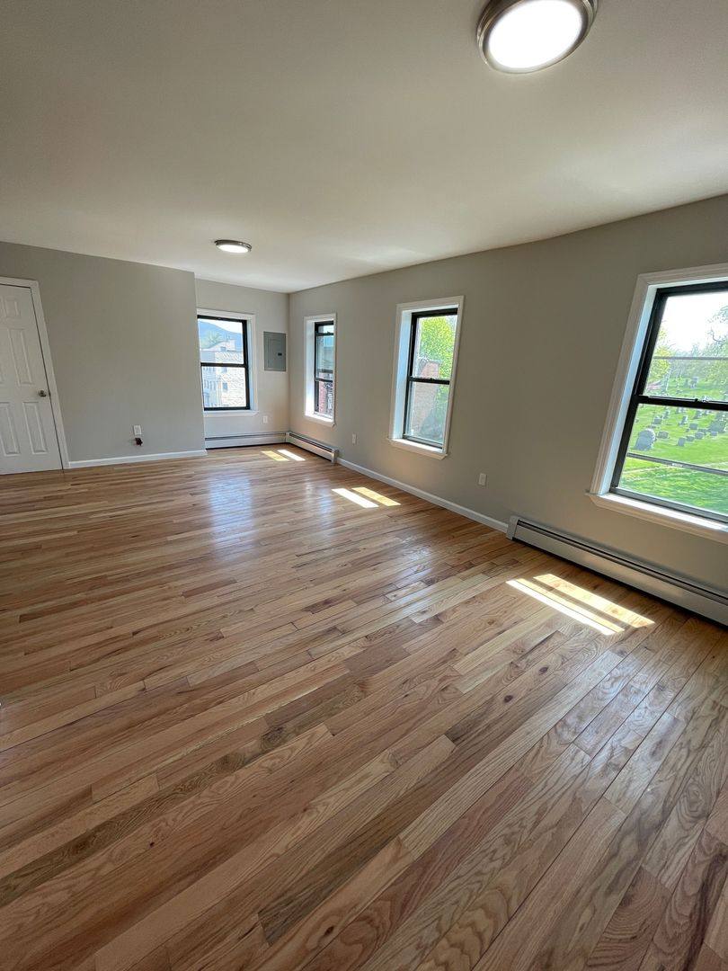 154-156 Washington St, Newburgh, NY 12550 - Apartment for Rent - Image 3