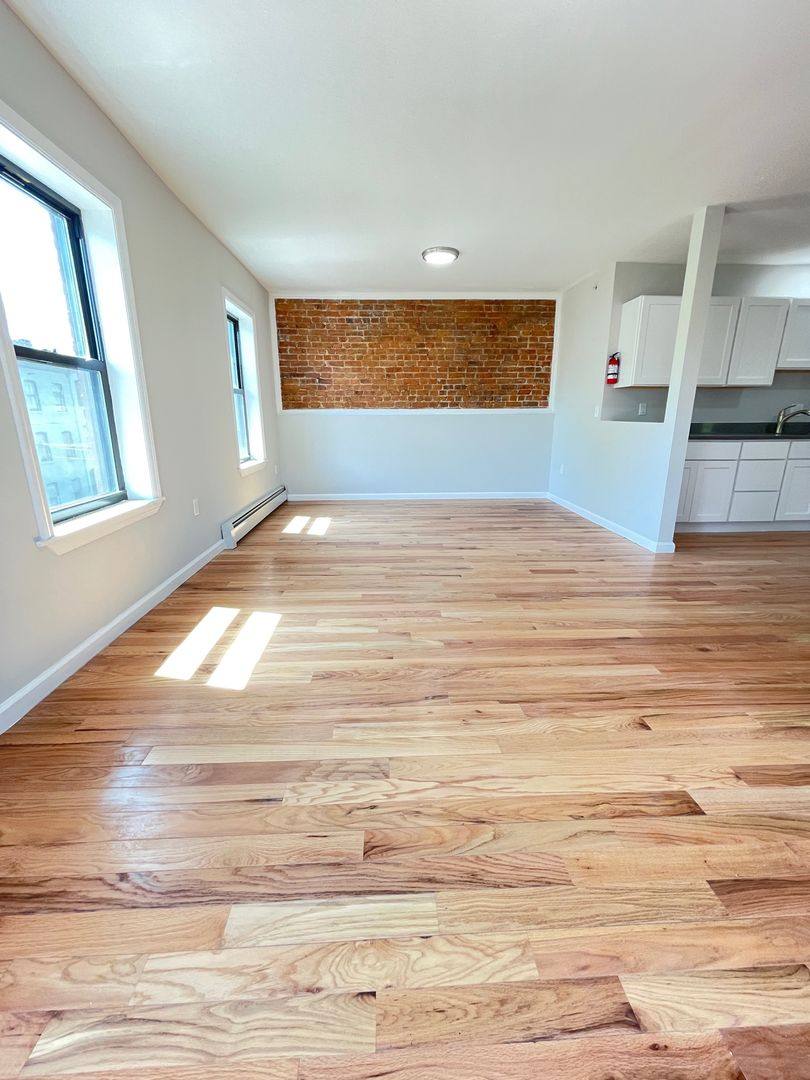154-156 Washington St, Newburgh, NY 12550 - Apartment for Rent - Image 2