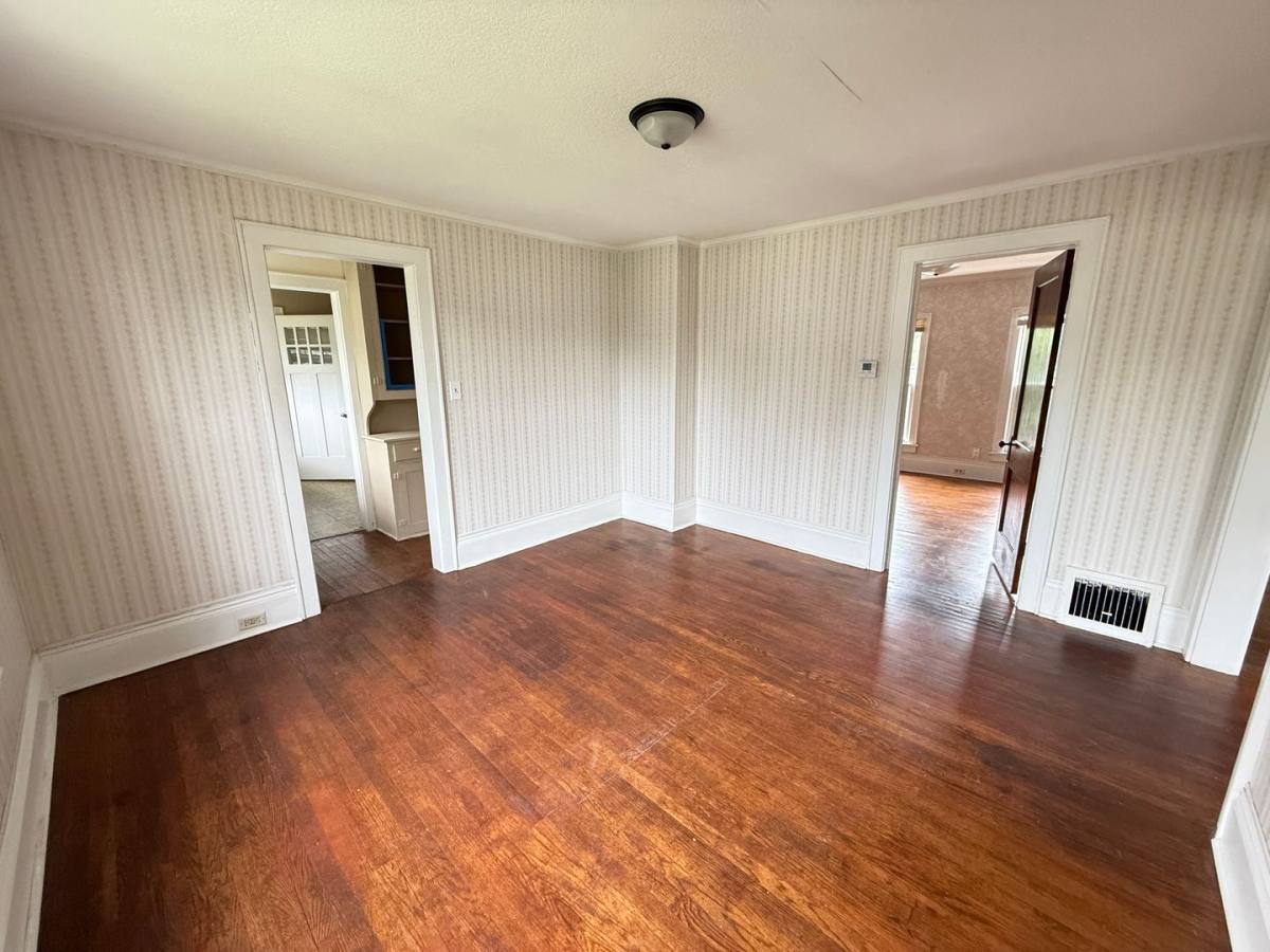 811 2nd St, Jackson, MI 49203 - House for Rent - Image 8