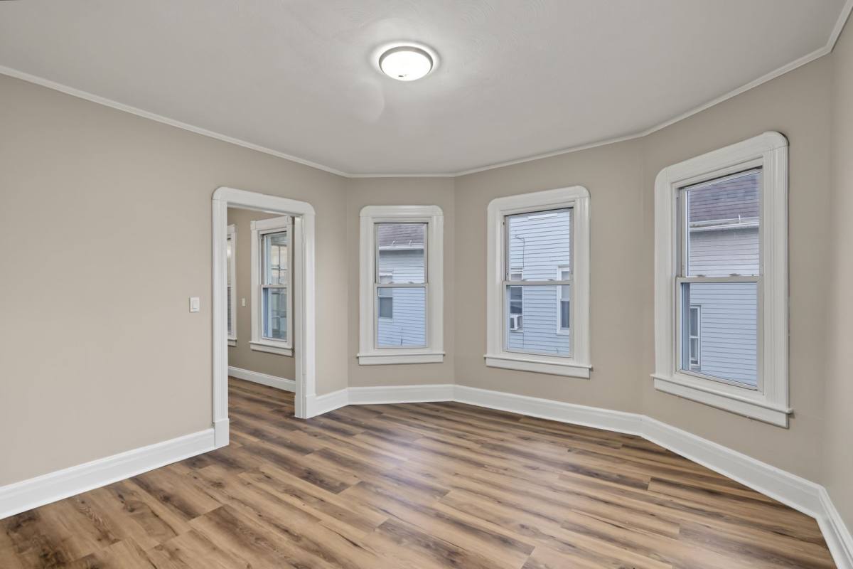 54-56 Webster St, Springfield, MA 01104 - Apartment for Rent - Image 9