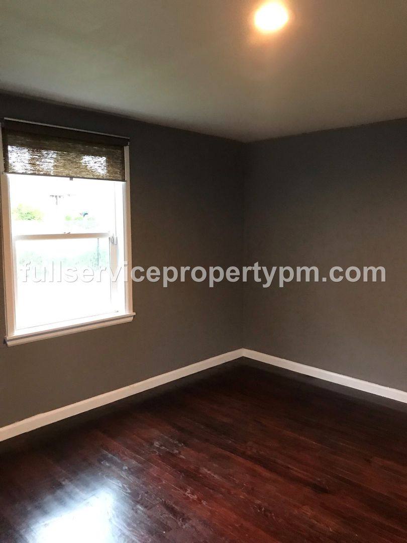 16615 34th Ave S, Seattle, WA 98188 - House for Rent - Image 4