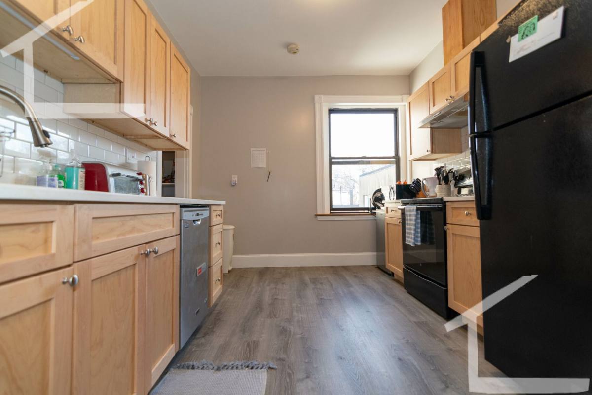 219 Saint Paul St #2B, Brookline, MA 02446 - Apartment for Rent - Image 10