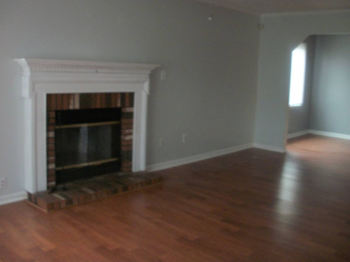 80 Westview Dr, Hampton, VA 23666 - House for Rent - Image 2