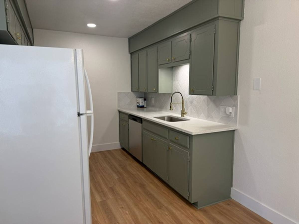 405 Dunaway Lane, Azle, TX 76020 - Apartment for Rent - Image 5