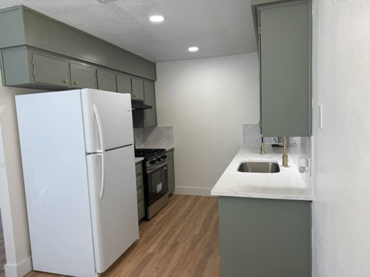 405 Dunaway Lane, Azle, TX 76020 - Apartment for Rent - Image 7
