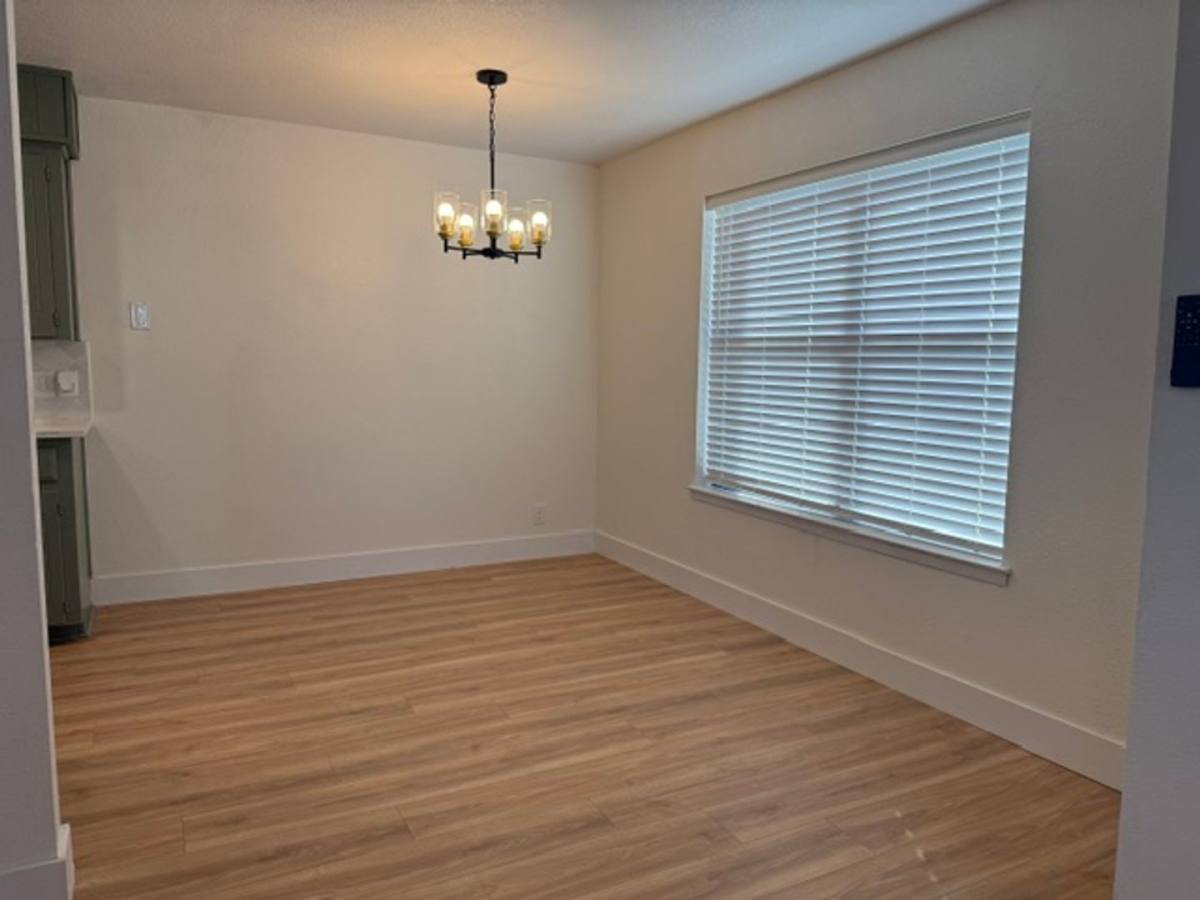 405 Dunaway Lane, Azle, TX 76020 - Apartment for Rent - Image 2