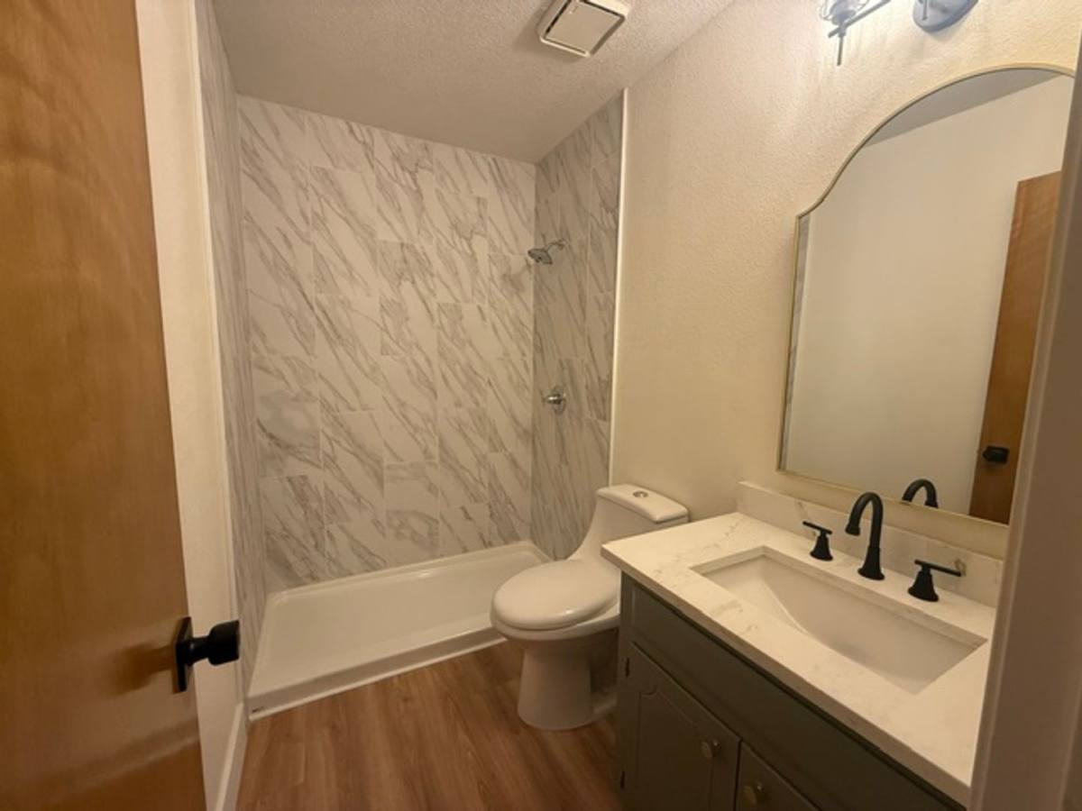 405 Dunaway Lane, Azle, TX 76020 - Apartment for Rent - Image 10