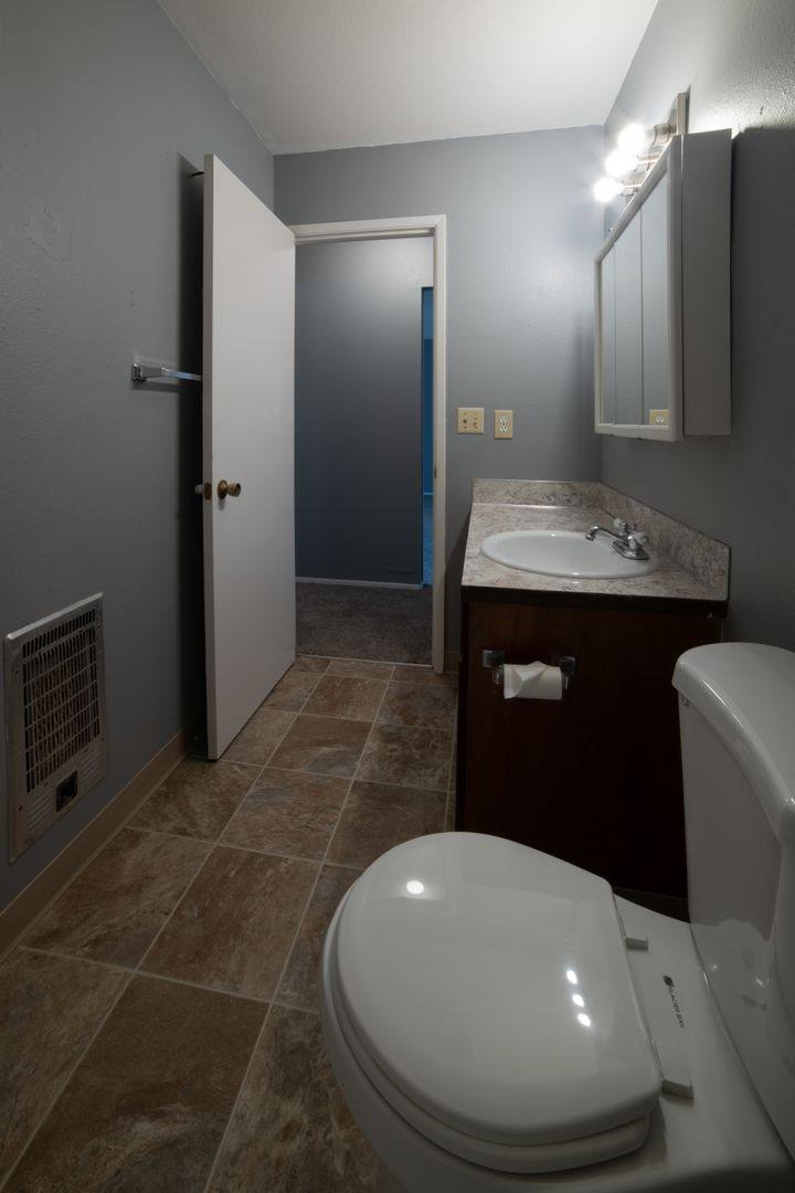 15631 NE Glisan St, Portland, OR 97230 - Apartment for Rent - Image 4