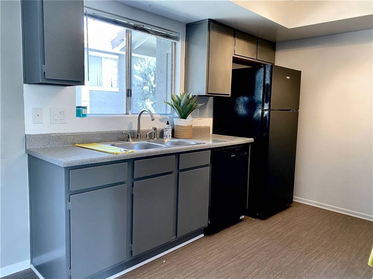 Country Orchard Estates, 12175 13th St, Yucaipa, CA 92399 - Apartment for Rent - Image 8