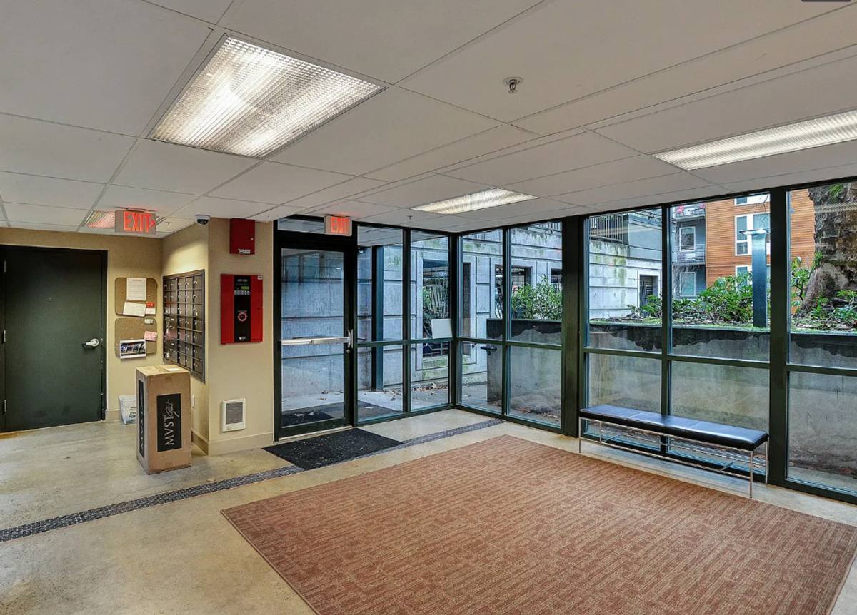 2024 SW Howards Way #204, Portland, OR 97201 - Condo for Rent - Image 8