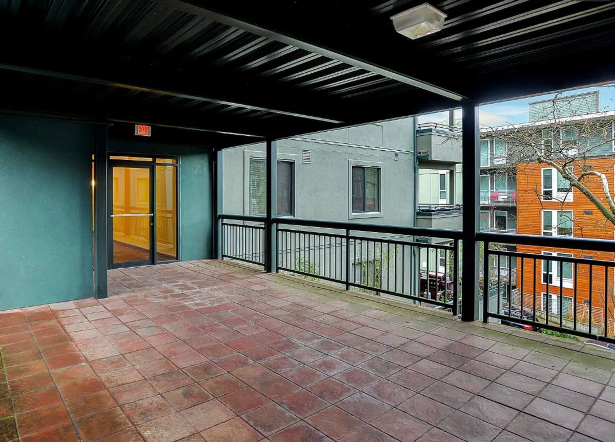 2024 SW Howards Way #204, Portland, OR 97201 - Condo for Rent - Image 9