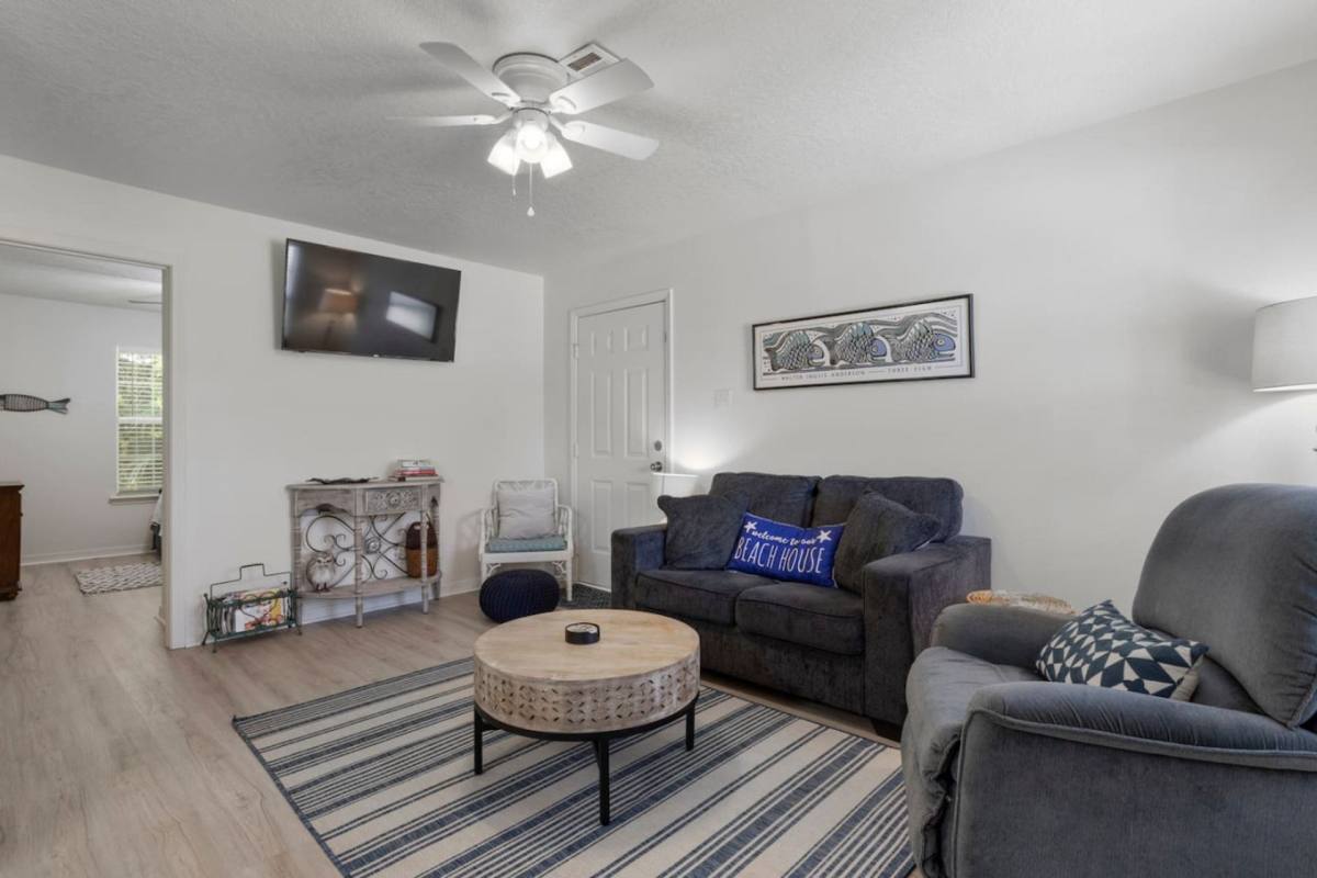 233 Palmetto Lane #A, Gulfport, MS 39507 - Townhouse for Rent - Image 3